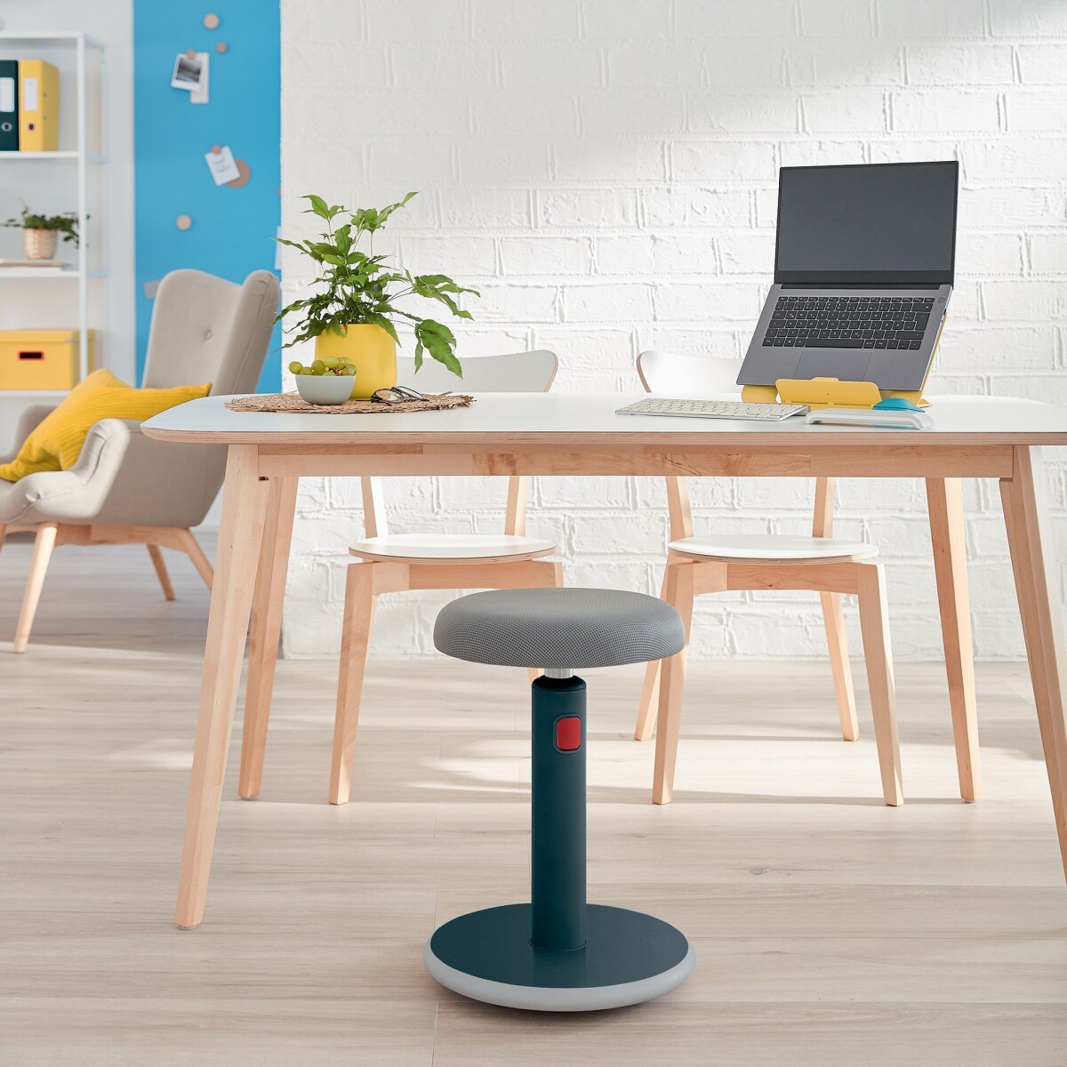 Leitz - Ergo Cozy Active Sit-Stand Balance Chair - Grey