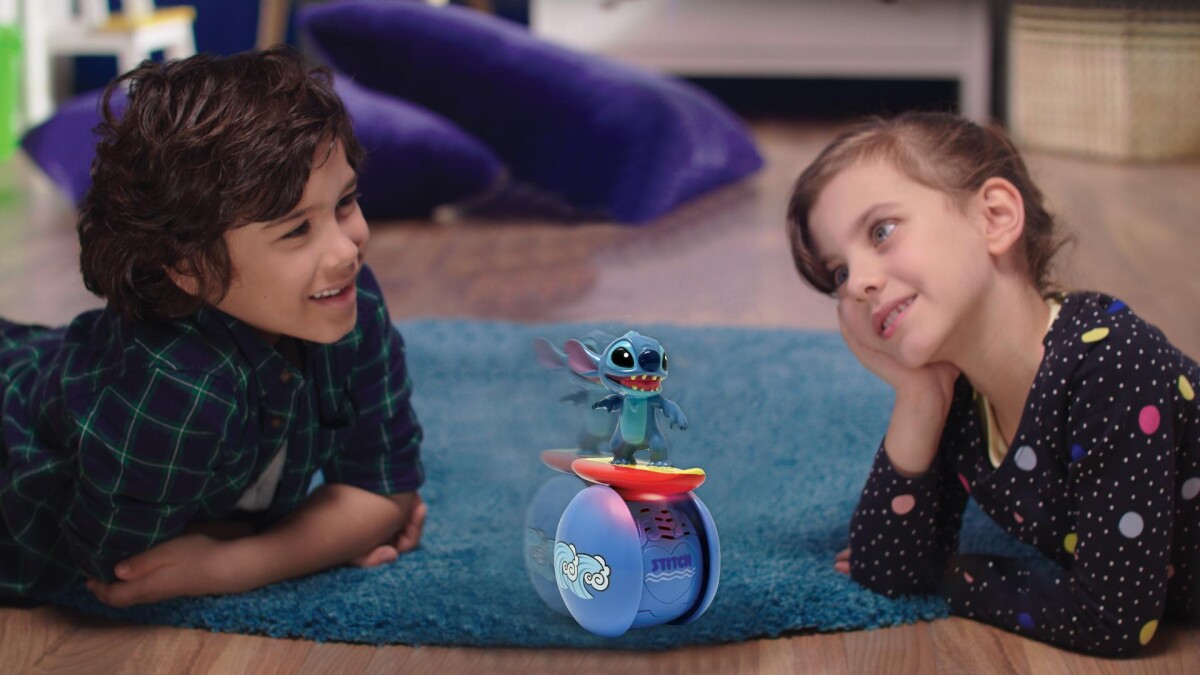 Stitch - Tumbling Surfer Robot - Med Lys- Og Lydeffekter - Lexibook