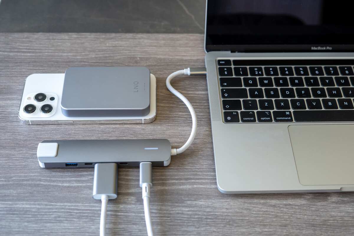 Linq - Magnetic Wireless Power Bank 10000 Mah