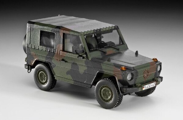 Revell - Lkw Gl Leicht Wolf Bil Byggesæt - 1 35 - Level 4 - 03277