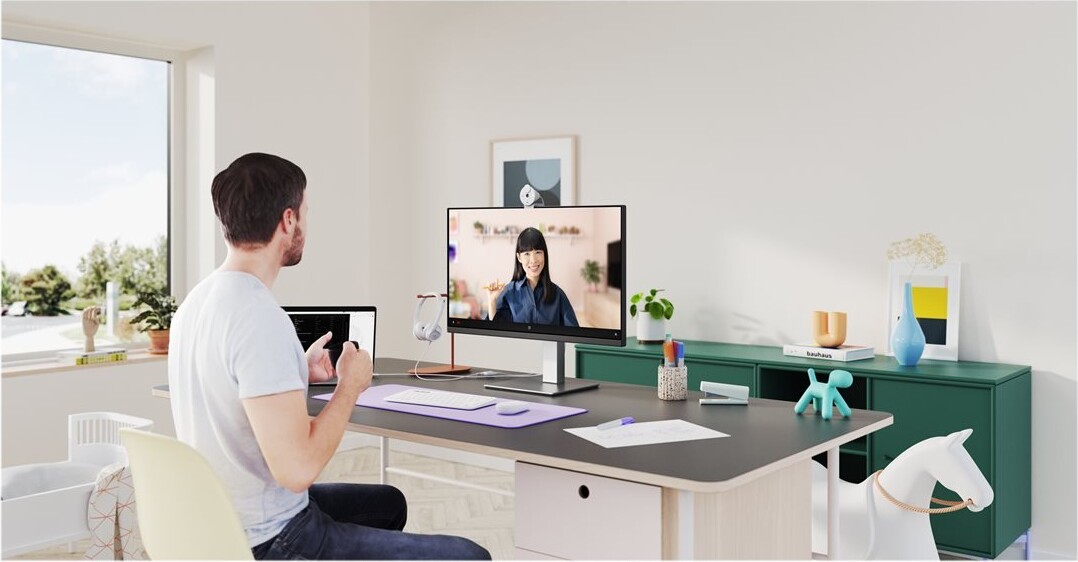 Logitech - Brio 300 - Full Hd Webcam - Off-White