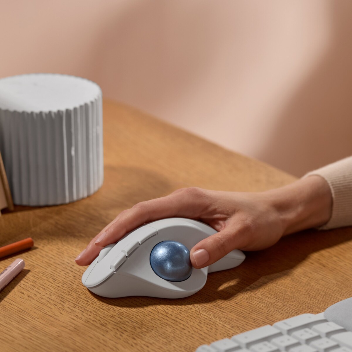 Logitech - Ergo M575S Wireless Trackball