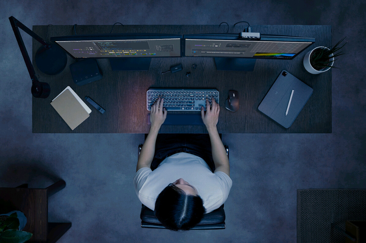 Logitech - Mx Keys S Advanced Wireless Illuminated Keyboard