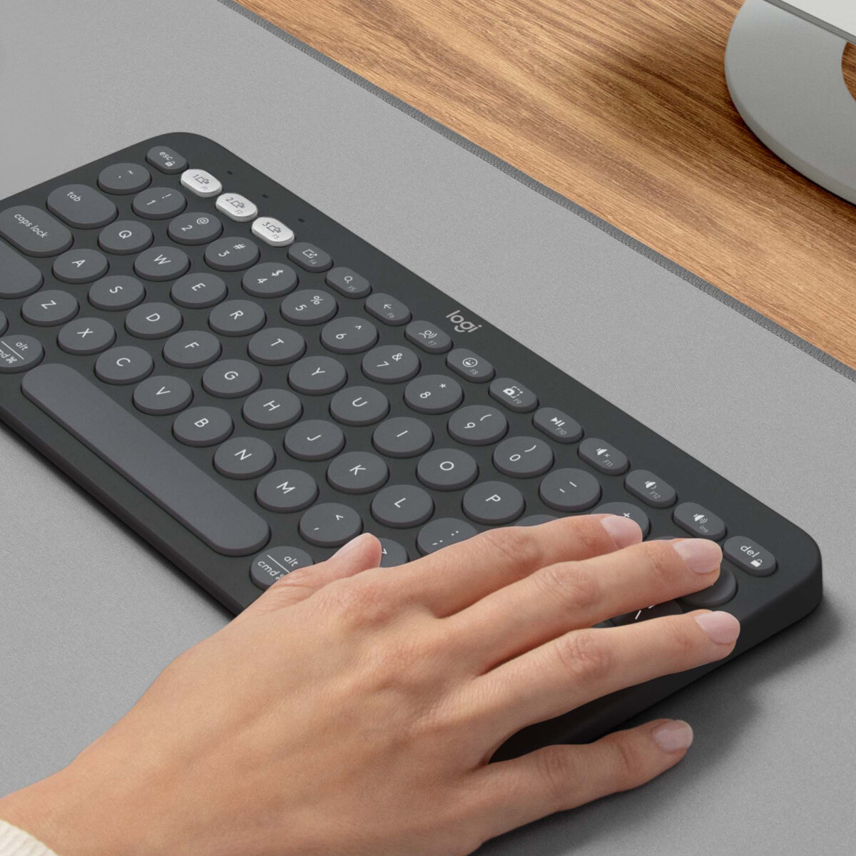 Logitech - Pebble Keys 2 - K380S