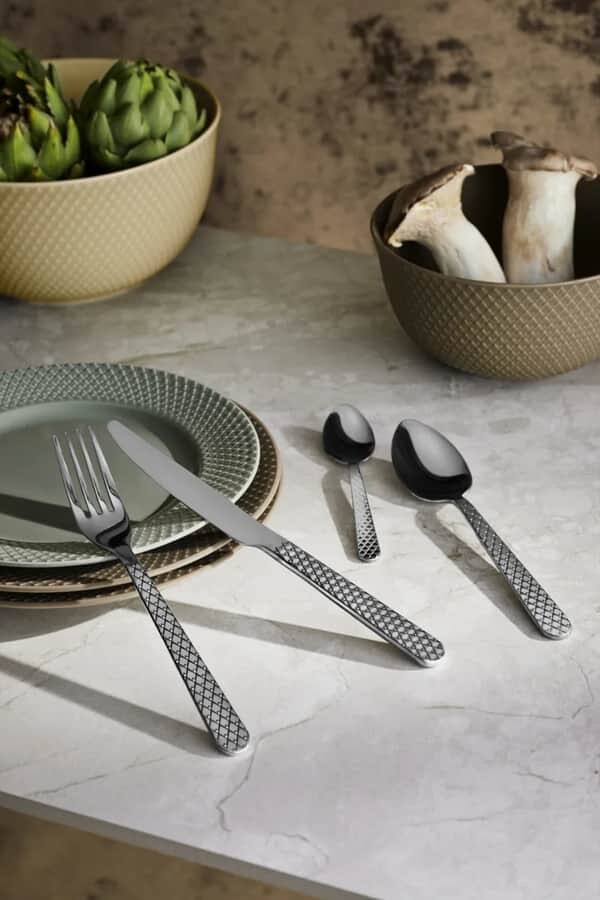 Lyngby Porcelæn - Rhombe Bestiksæt 16 Dele - Stål