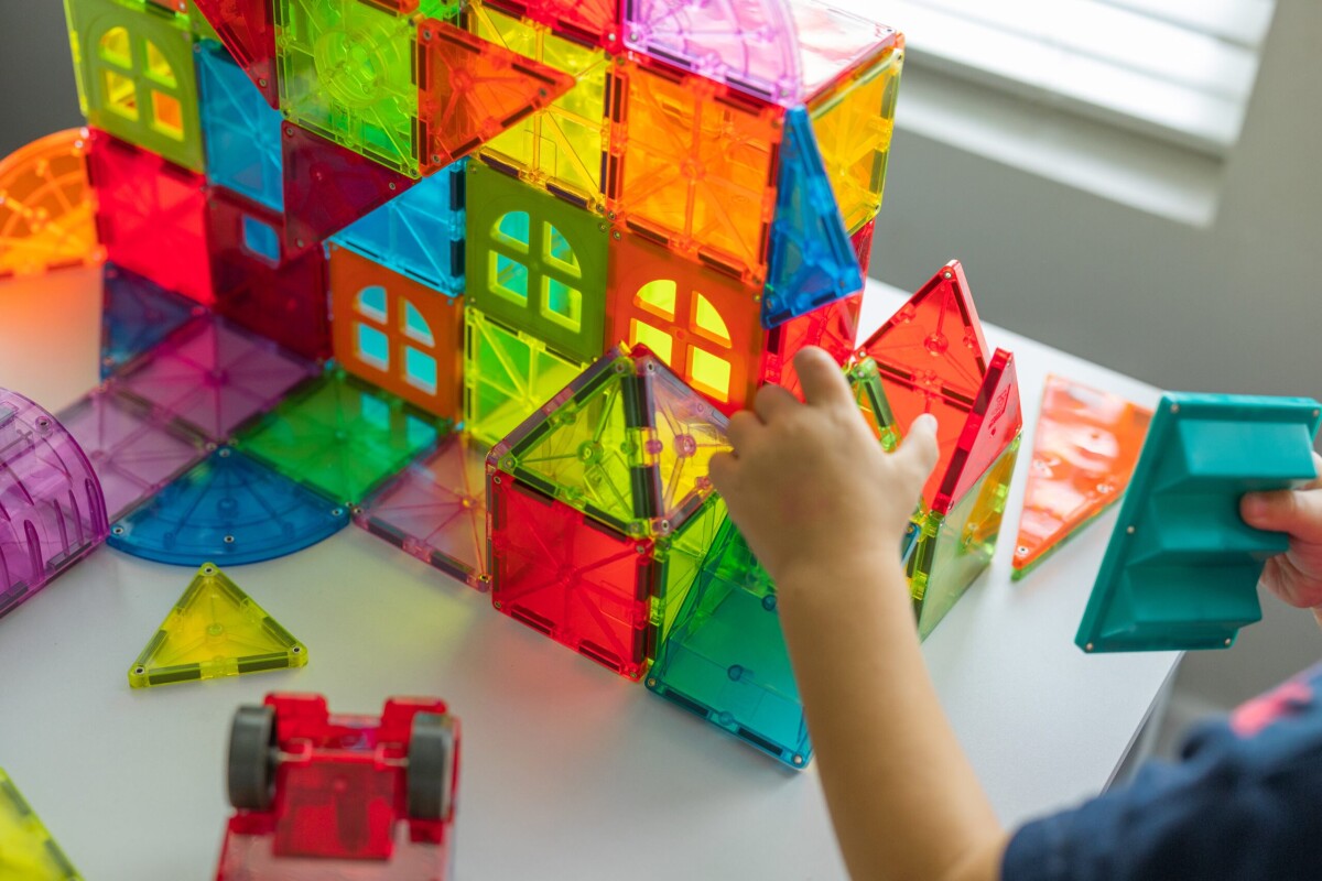 Magna-Tiles - Metropolis Magnetsæt - 110 Dele