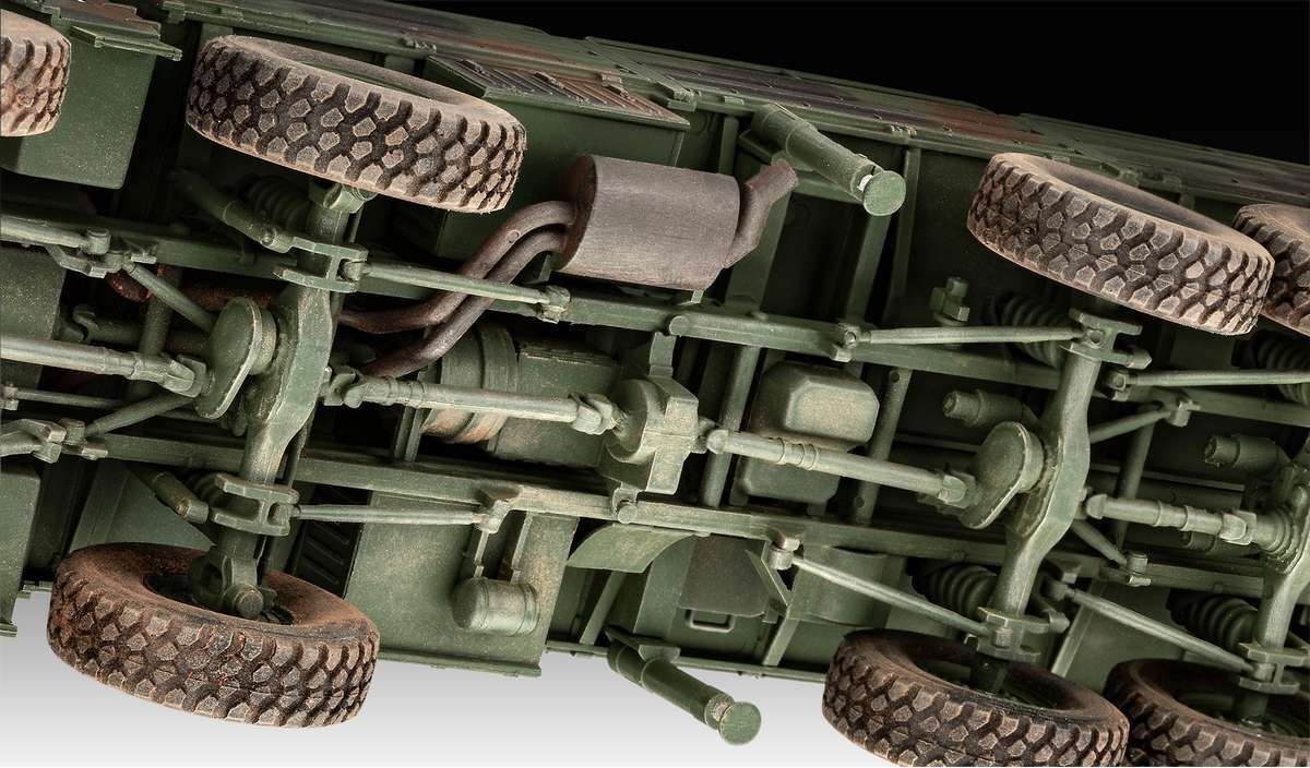 Revell - Man 10T Milgl 8X8 Truck - Byggesæt -1 35 - 03367