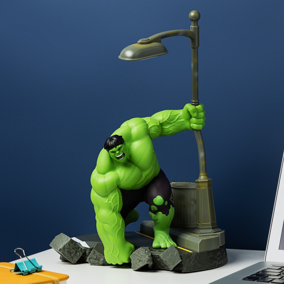 Marvel - Hulk Diorama Lamp