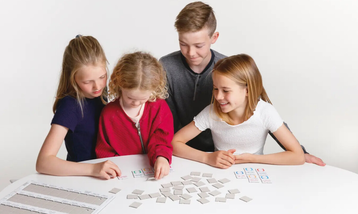 Lær Klokken Spil - Puslespil Og Memo - Maxi - 54 Brikker - Larsen