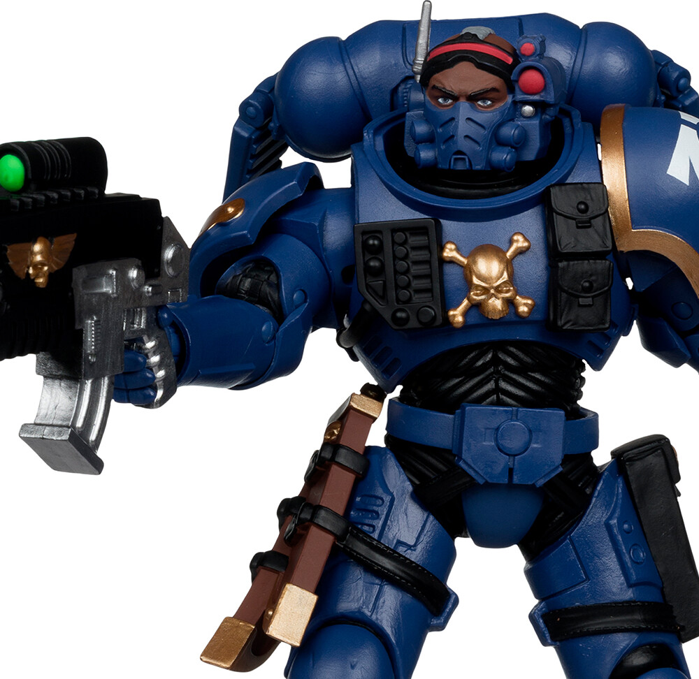 Mcfarlane Toys - Warhammer 40 000 Lieutenant In Phobos Armour Ultramarines