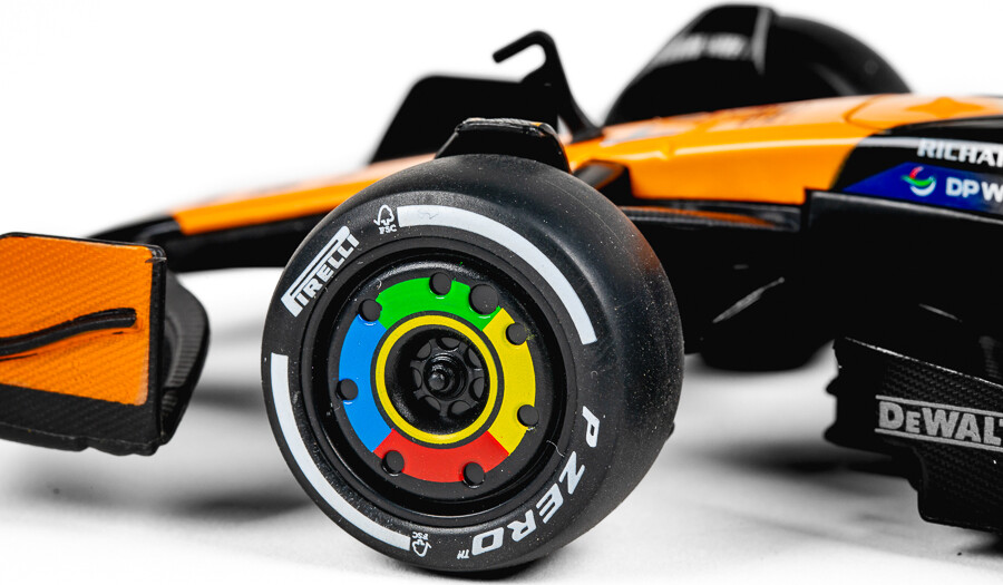 Tec-Toy - Mclaren F1 Die-Cast Model Bil - 1 24 - Orange