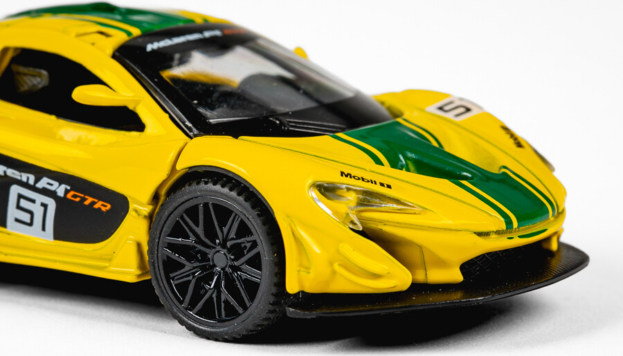Mclaren P1 Gtr 1 43 Die-Cast Yellow - Tec-Toy