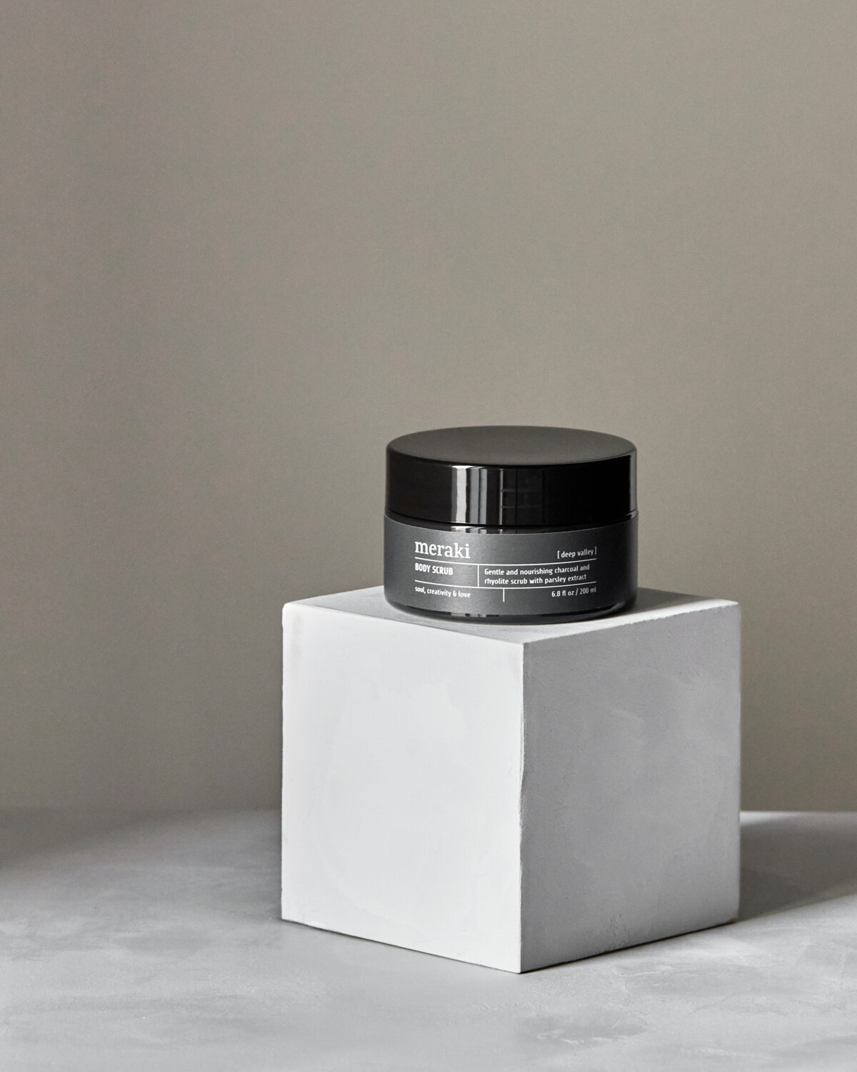 Meraki - Bodyscrub Med Trækul - Grey - 200 Ml