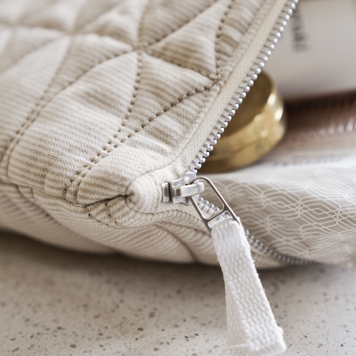 Meraki - Makeup pung, Mentha, Off white/safari - l: 19 cm, w: 2,5 cm, h: 14 cm