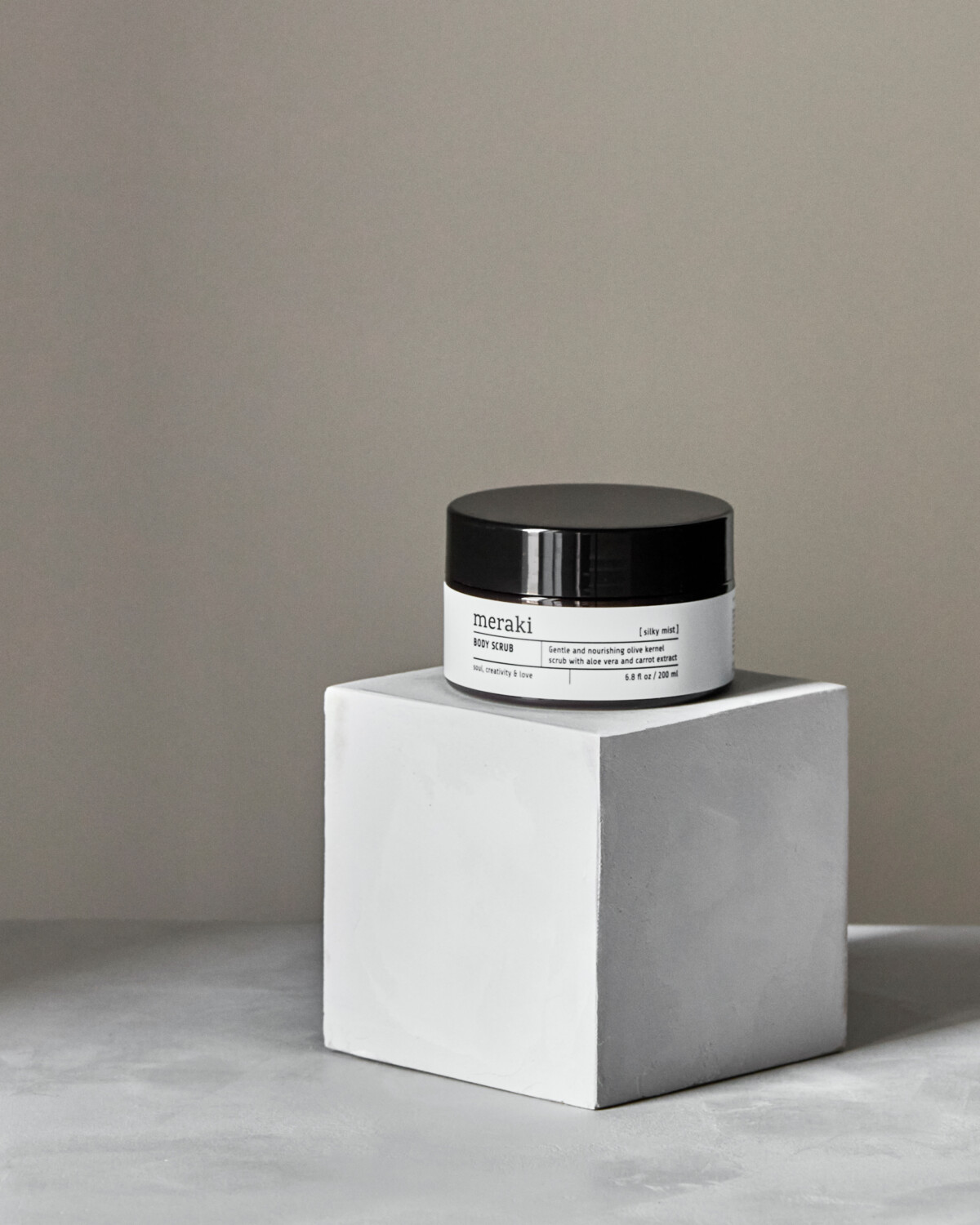 Meraki - Oliven Bodyscrub Silky Mist - Grey - 200 Ml
