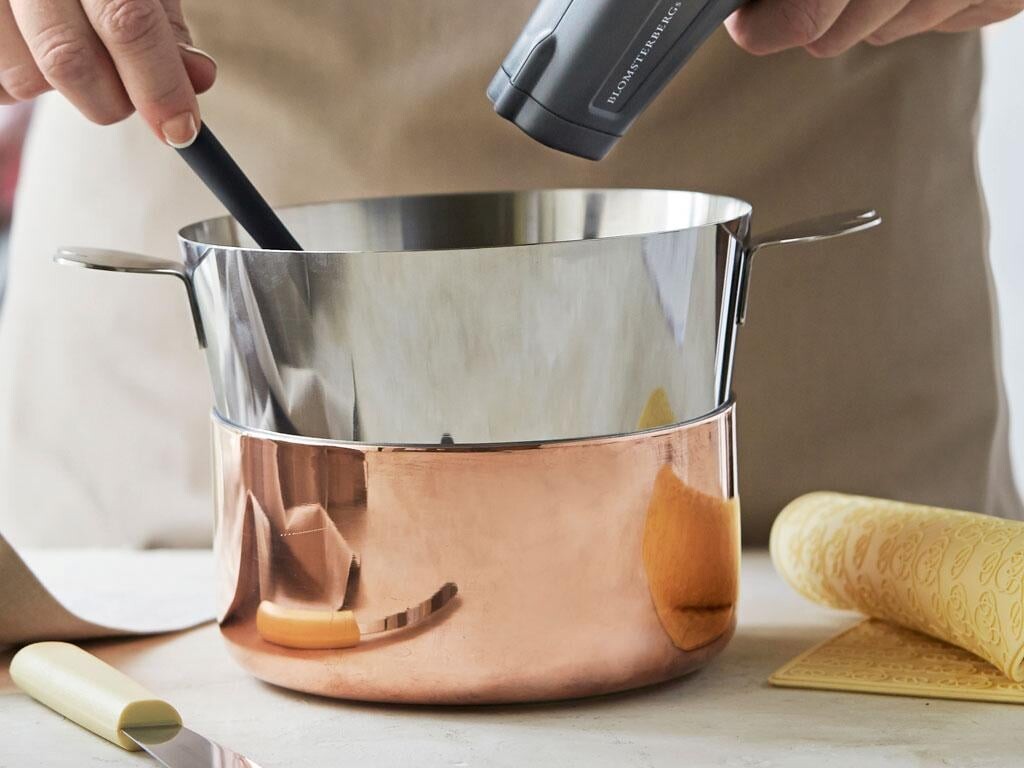 Mette Blomsterberg - Charlotte Skål - Mellem