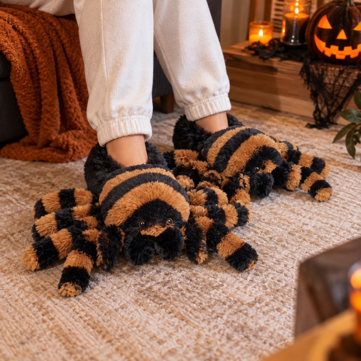 Mikamax - Tarantula Slippers