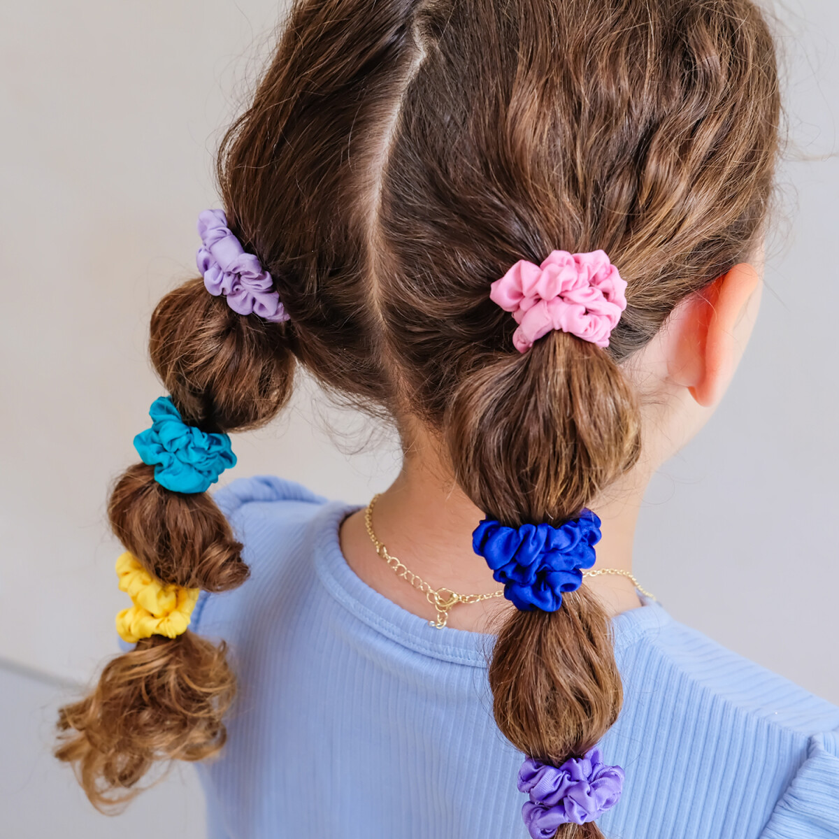 Mimi Lula - 9 Scrunchies Hårelastikker - Bright Satin
