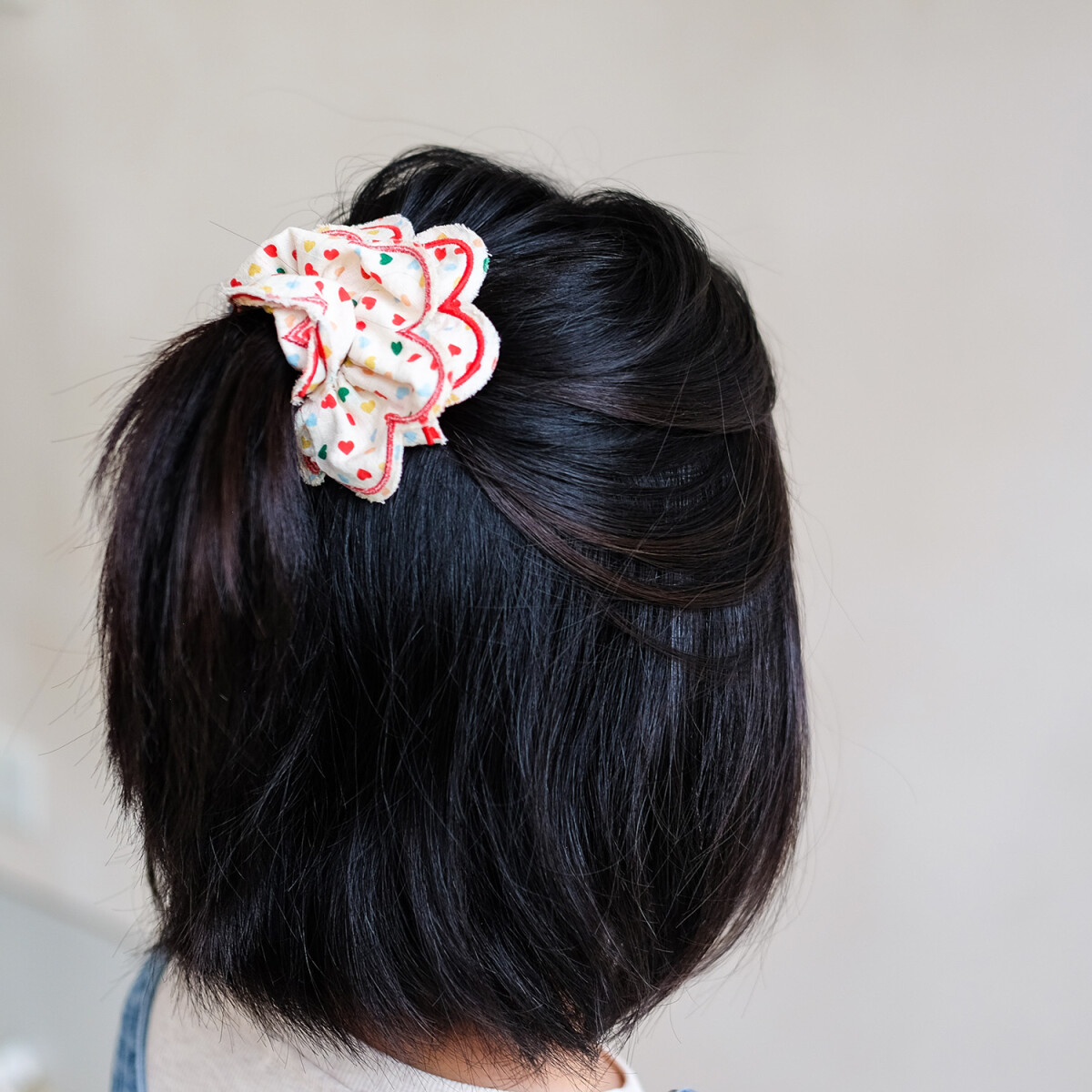 Mimi Lula - Scrunchie - Scalloped Heartbeam