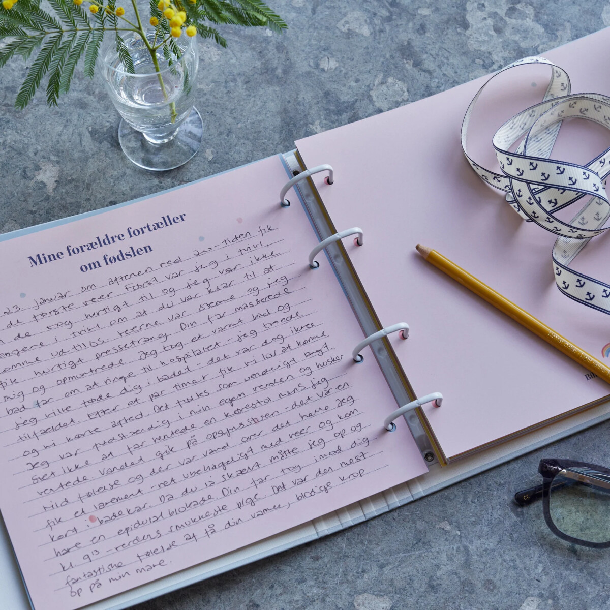 Mine Første År - Album Special Edition Creme Unisex