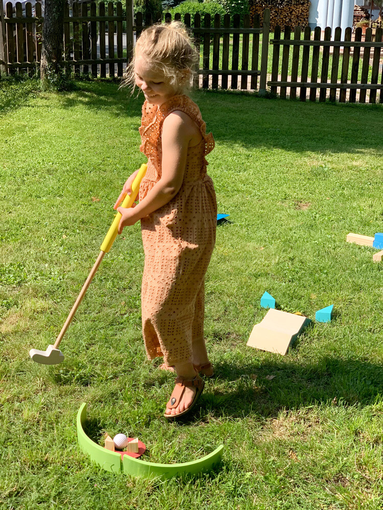 Minigolf Sæt Til Børn - Træ - 16 Dele - Small Foot
