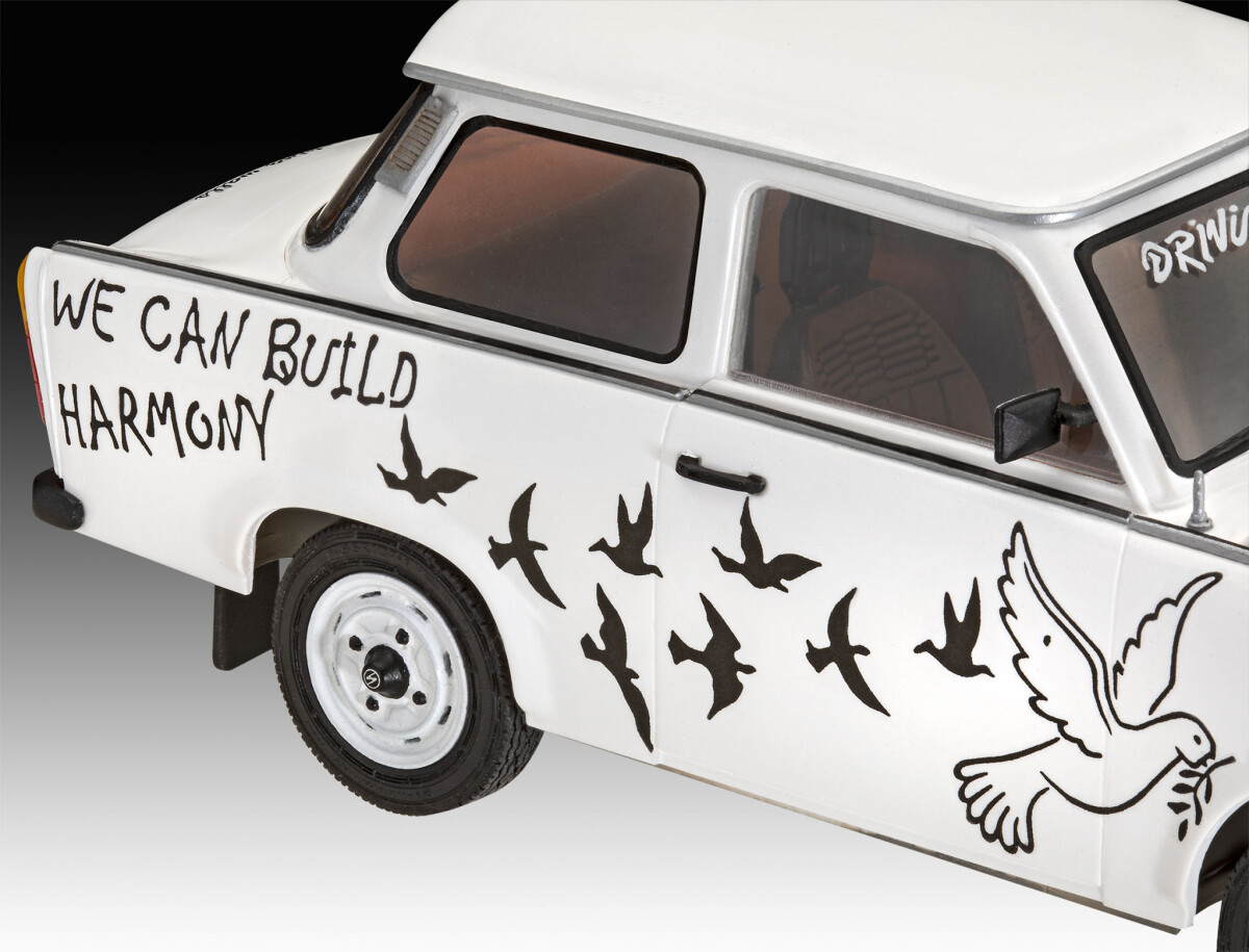 Revell - Trabant 601S Male Byggesæt Modelbil - Level 4 - 67713