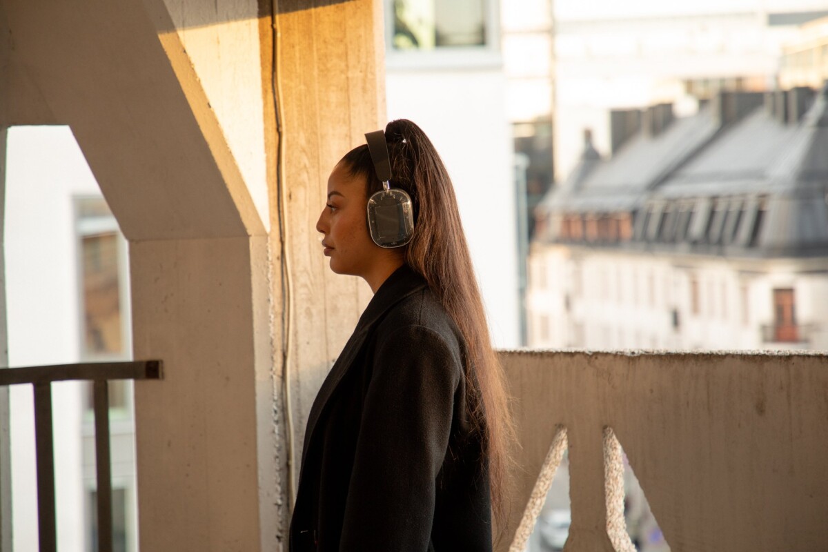 Mondo By Defunc - On-Ear Bluetooth Høretelefoner - Klar
