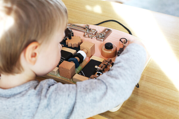 Motorik Og Aktivitetsbræt - Med Låse Og Rotation - Small Foot