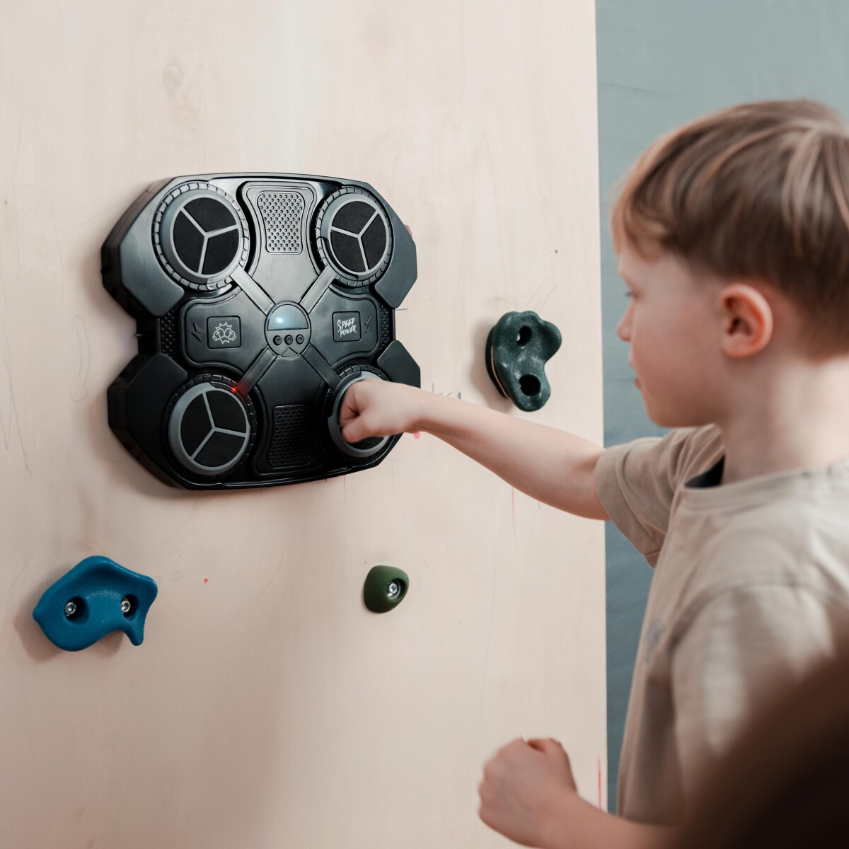 Mumuru - Boksetræner Med Musik