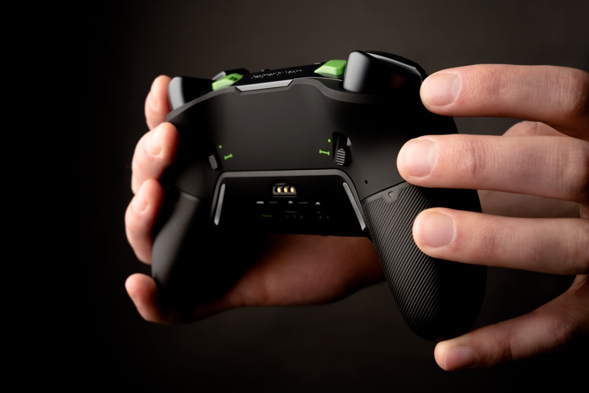 Nacon - Revolution X Unlimited Controller - Xbox