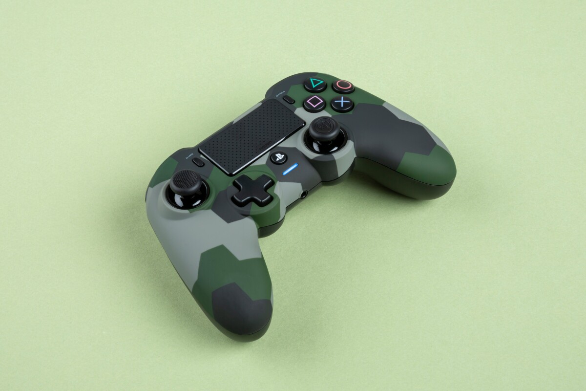 Nacon - Ps4 Dualshock 4 V2 Controller - Wireless - Camo Grøn