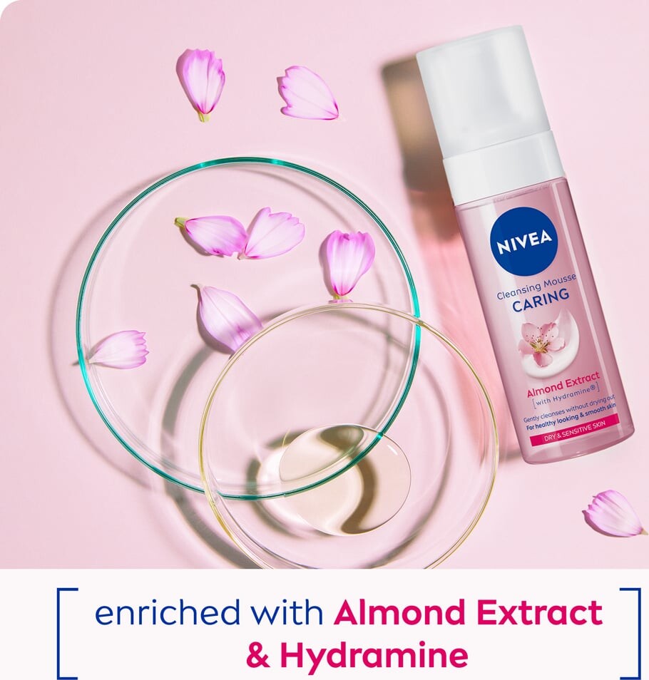 Nivea - Glow Cleansing Mousse - 150 Ml
