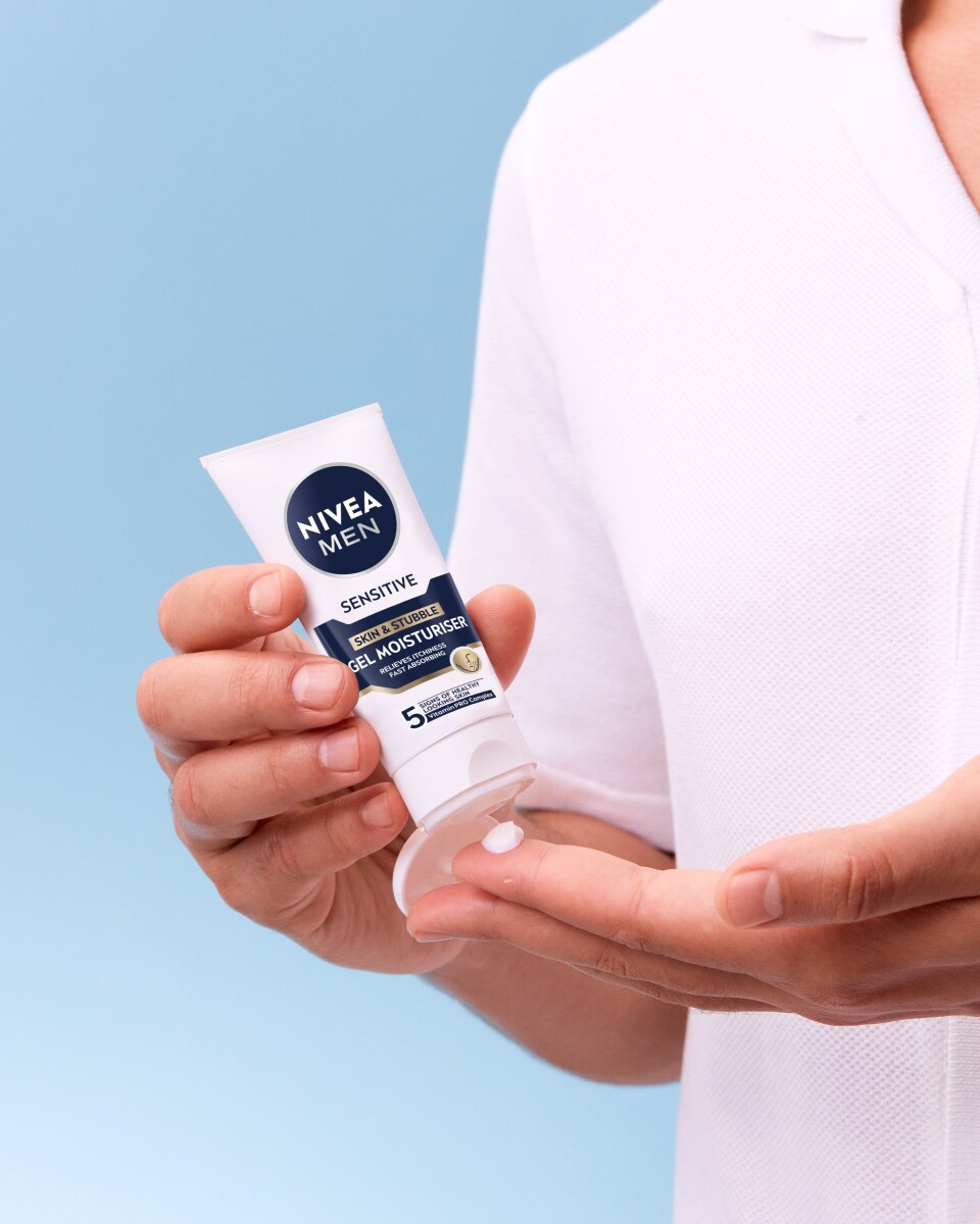 Nivea - Sensitive Skin Stubble Gel - 50 Ml