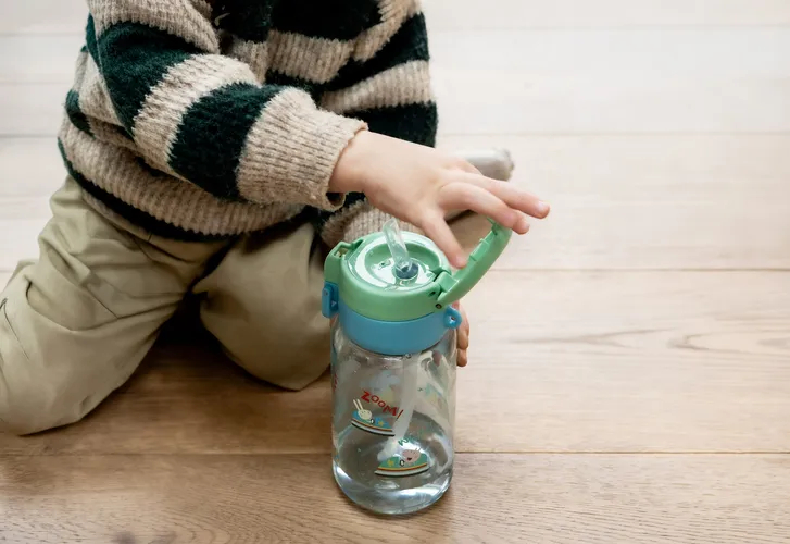 Nuby - Peppa Pig 2-In-1 Bottle - Blue - 550 Ml