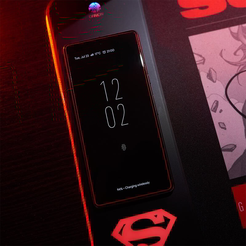Numskull Superman - Oversize Gaming Mat Mobile Charger