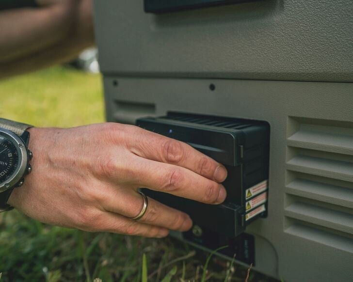 Outwell - Arctic Frost 55 Køleboks Med Kompressor Og Hjul - 54 2 L