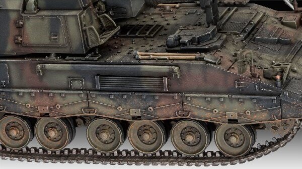 Revell - Panzerhaubitze 2000 Tank Byggesæt - 1 35 - Level 4 - 03279
