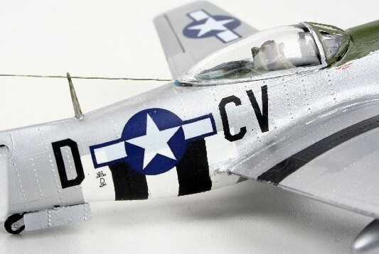 Revell - P-51D Mustang Modelfly Byggesæt - 1 72 - 64148