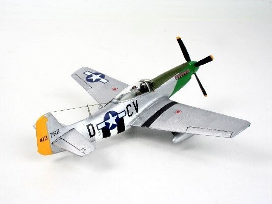 Revell - P-51D Mustang Modelfly Byggesæt - 1 72 - 64148
