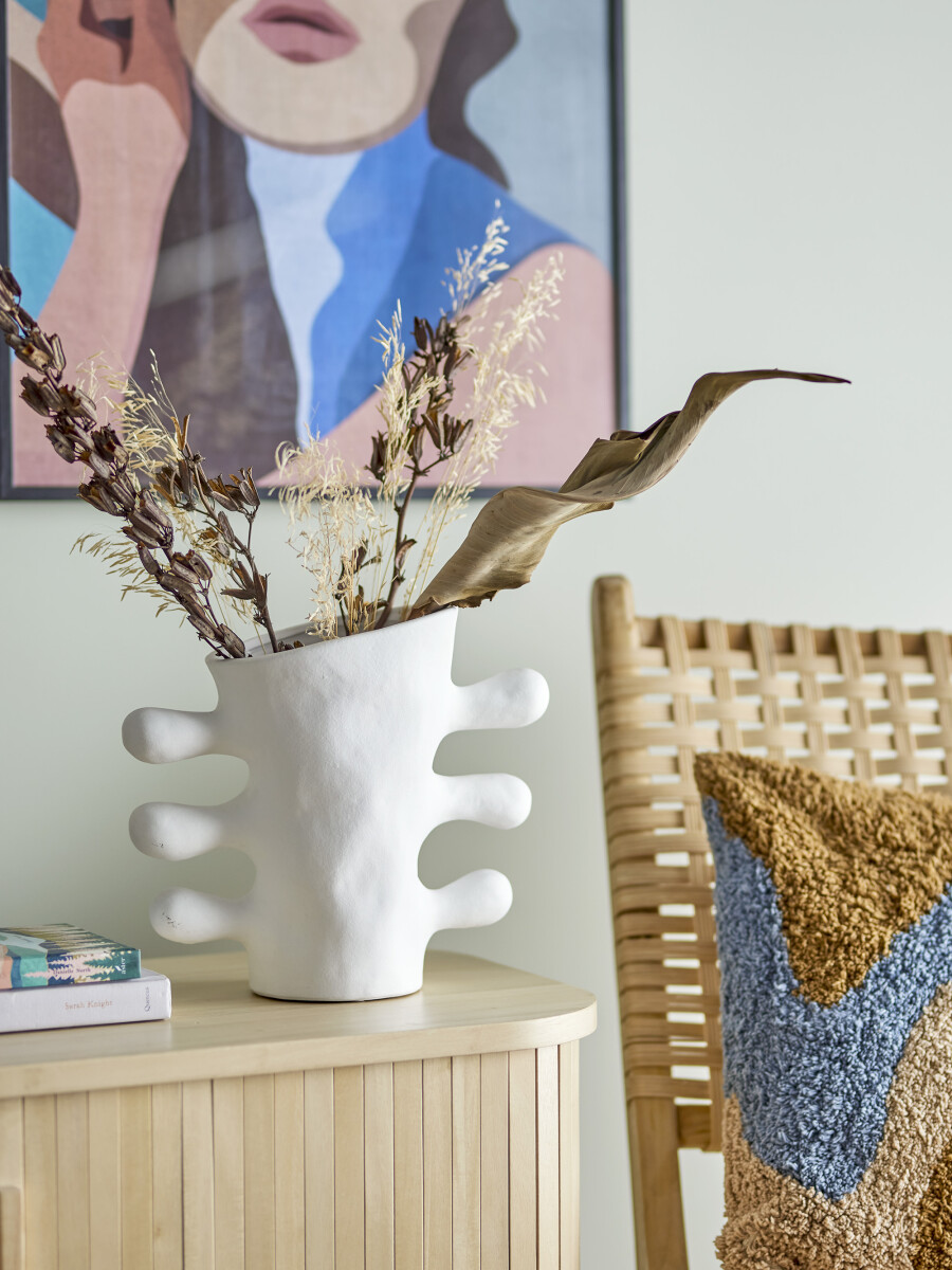 Bloomingville - Pernilla Vase - Hvid - Stentøj - H 26 Cm