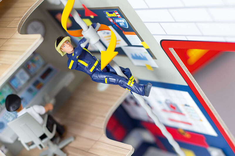 Revell Junior Kit - Brandstation Med Brandbil - 1 20 - 125 Dele