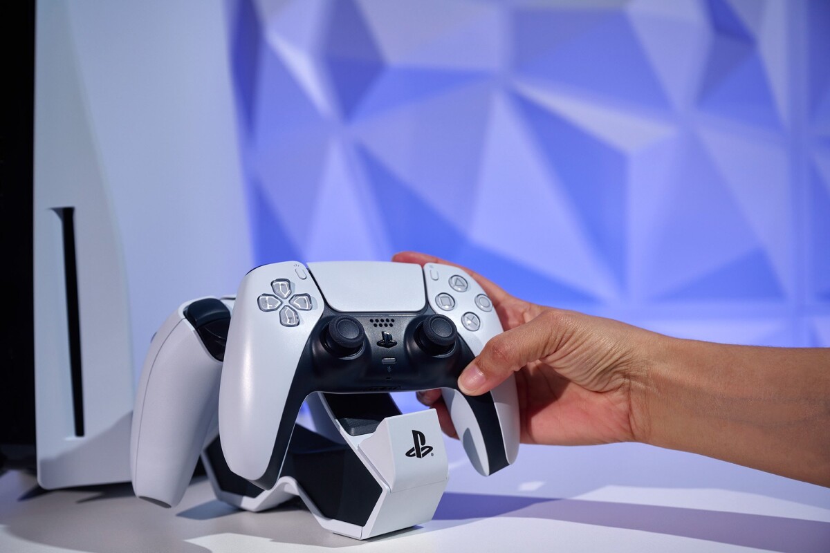 Powera Twin Charging Station For Dualsense Wireless Control - Ps5