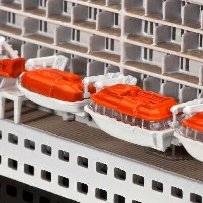 Revell - Queen Mary 2 Model Skib Byggesæt - 1 700 - Level 4 - 05231