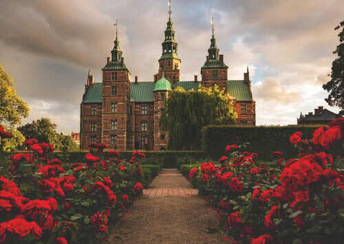 Ravensburger Puslespil - Rosenborg Slot I Denmark - 1000 Brikker