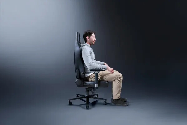 Razer Iskur V2 - Ergonomic Gaming Chair With Reactive Lumbar Support
