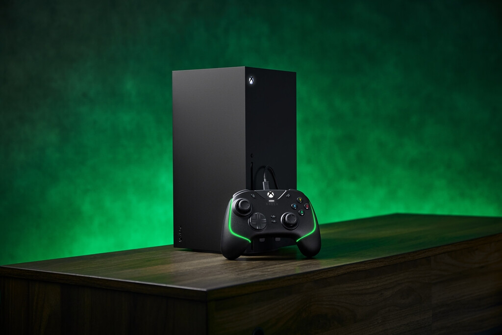 Razer - Wolverine V2 Chroma - Razer Chroma Rgb