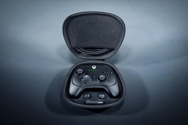 Razer Wolverine V3 Pro - Wireless Gaming Controller For Xbox Pc