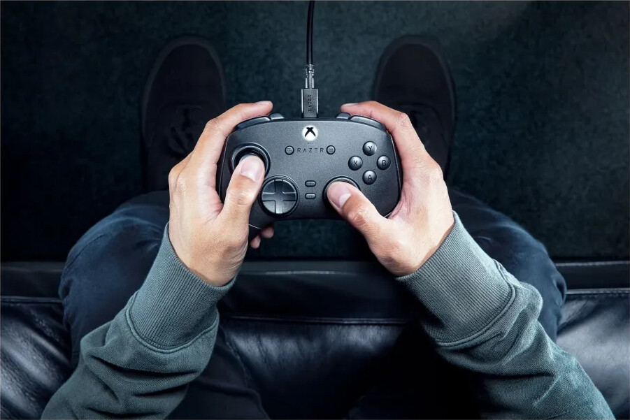 Razer Wolverine V3 Tournament Edition - Wired Controller For Xbox Pc -