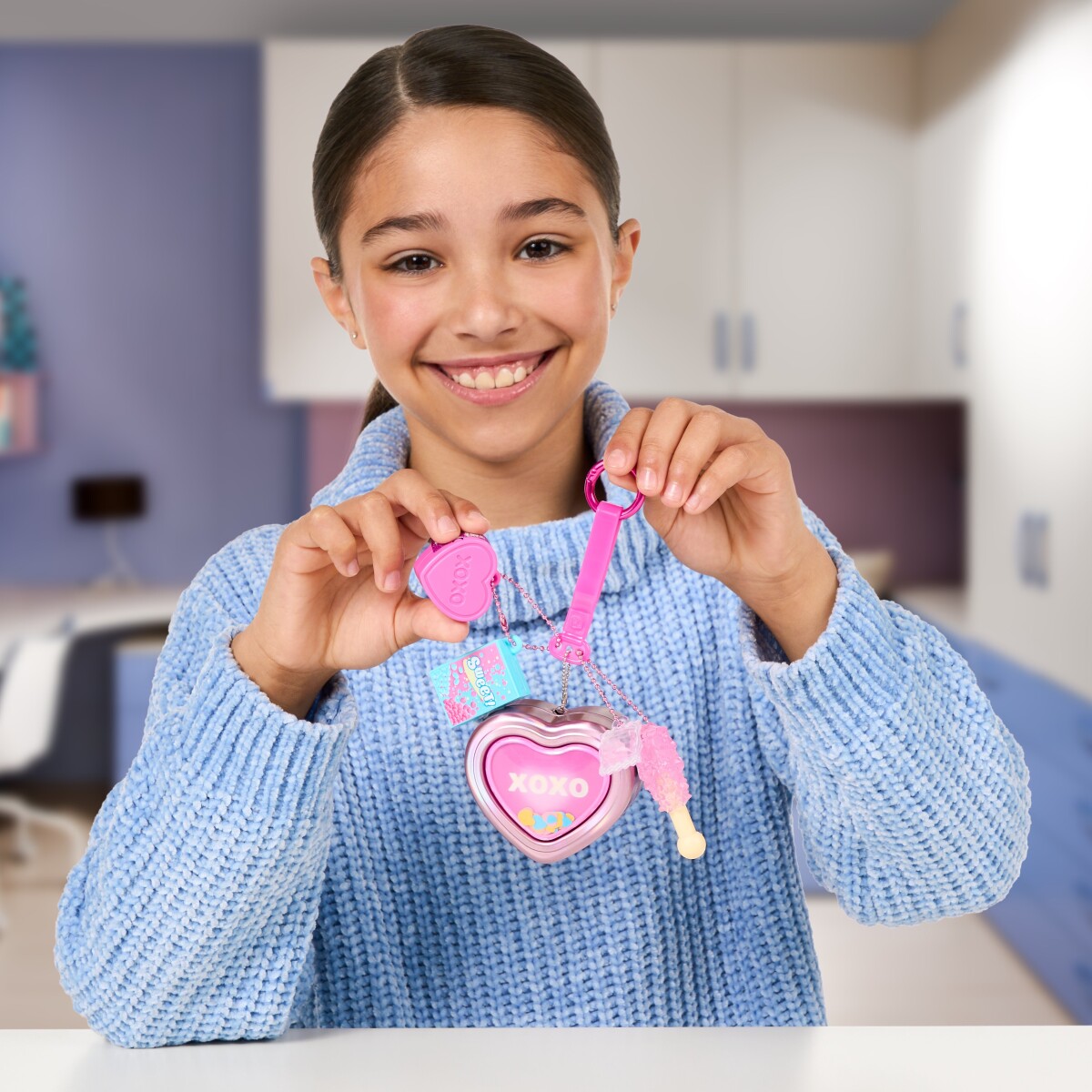 Real Littles Mini Dåser Med Charms Af Skoleredskaber - Assorteret