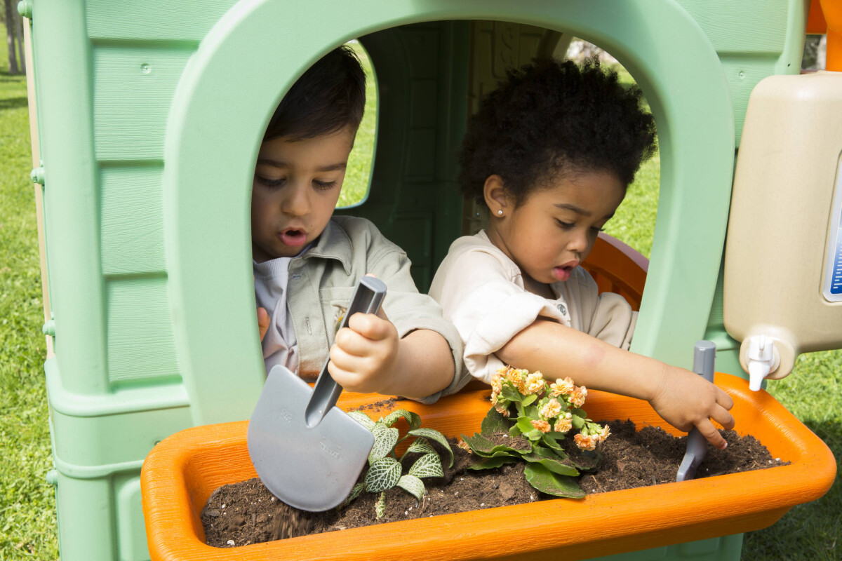 Feber - Udendørs Legehus I Plastik Til Børn - Casual House